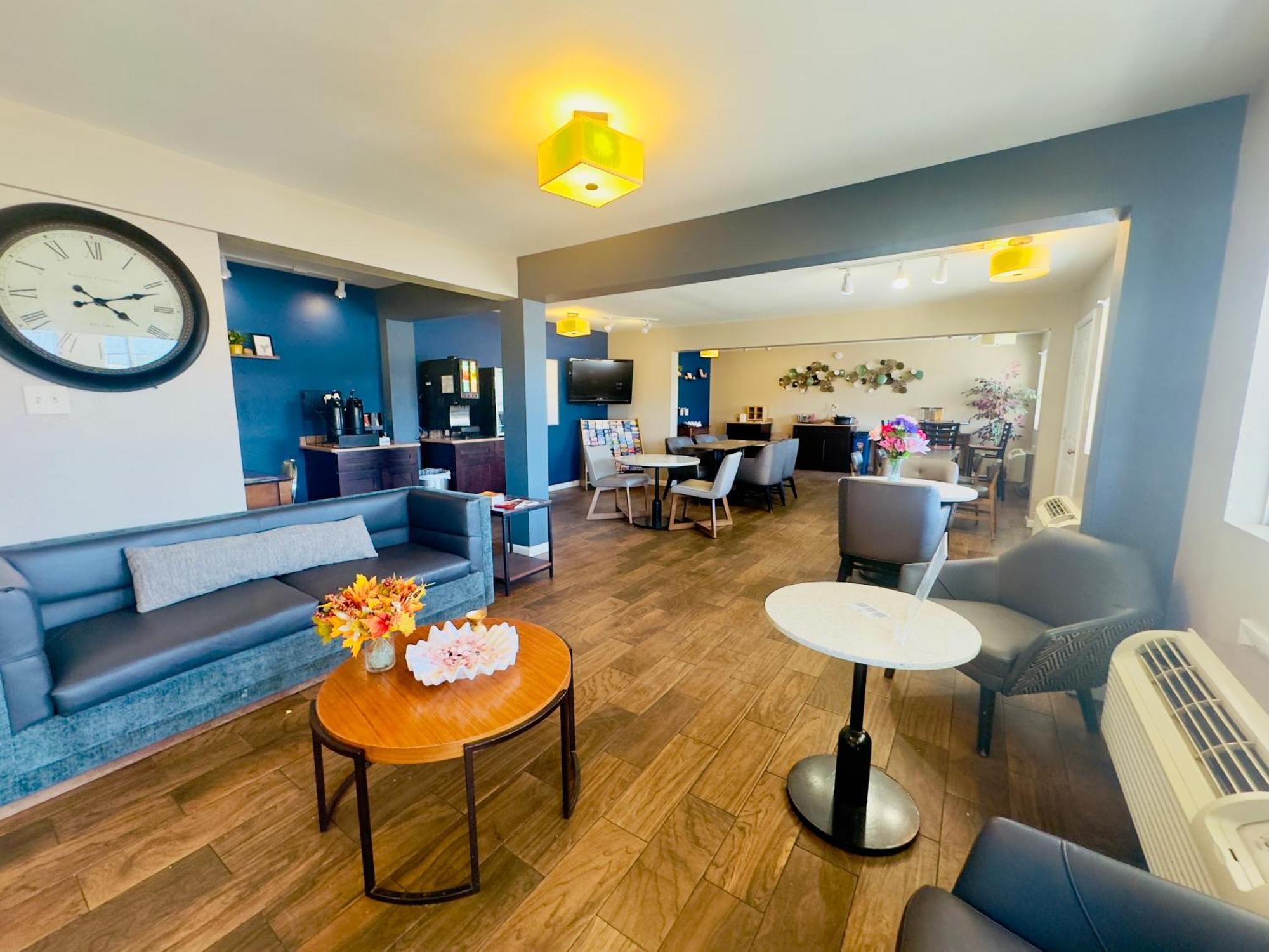Deluxe Inn & Suites Junction City Exteriör bild